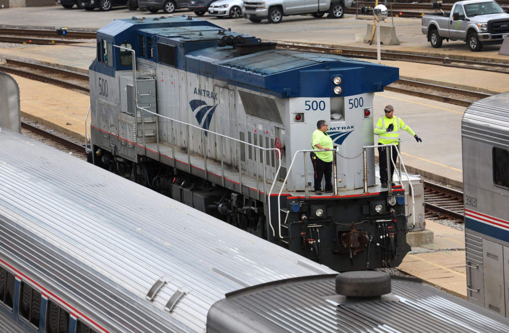 Thousands of railroad workers are ready to strike for better conditions