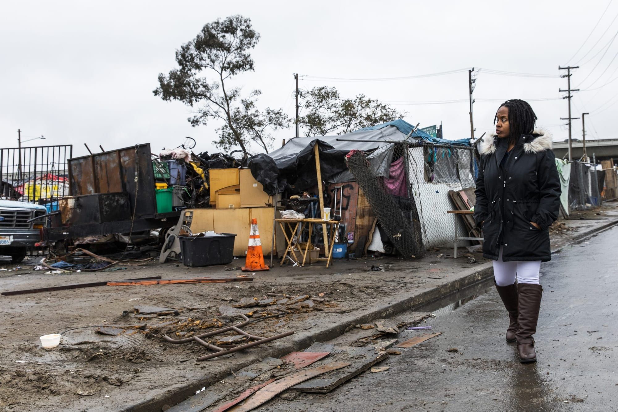 California Department of Transportation evicts part of the largest encampment in Oakland 