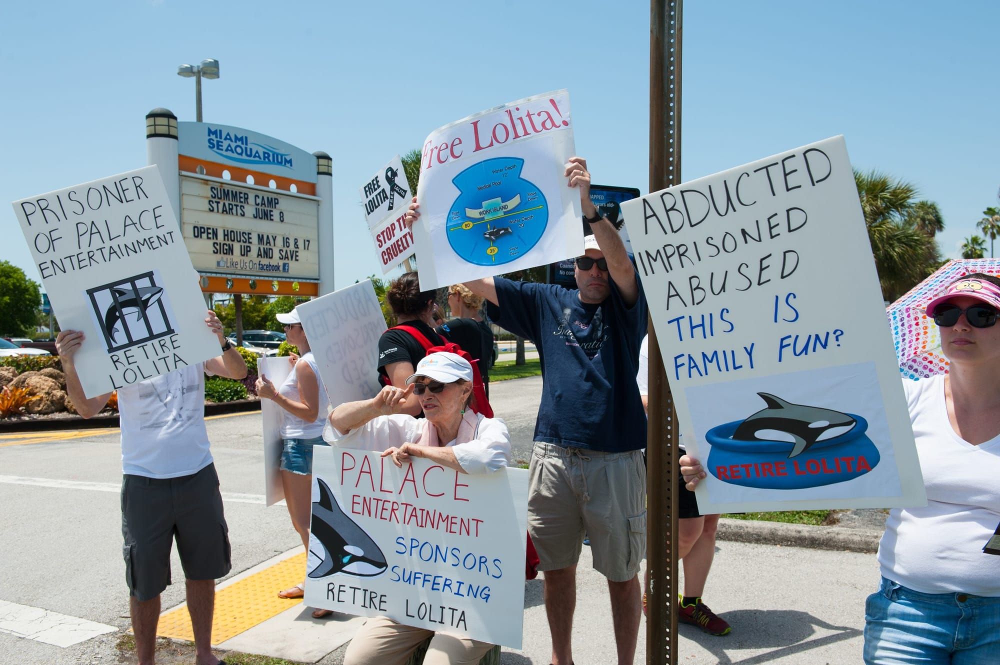color photograph of an outdoor protest against Seaquarium.