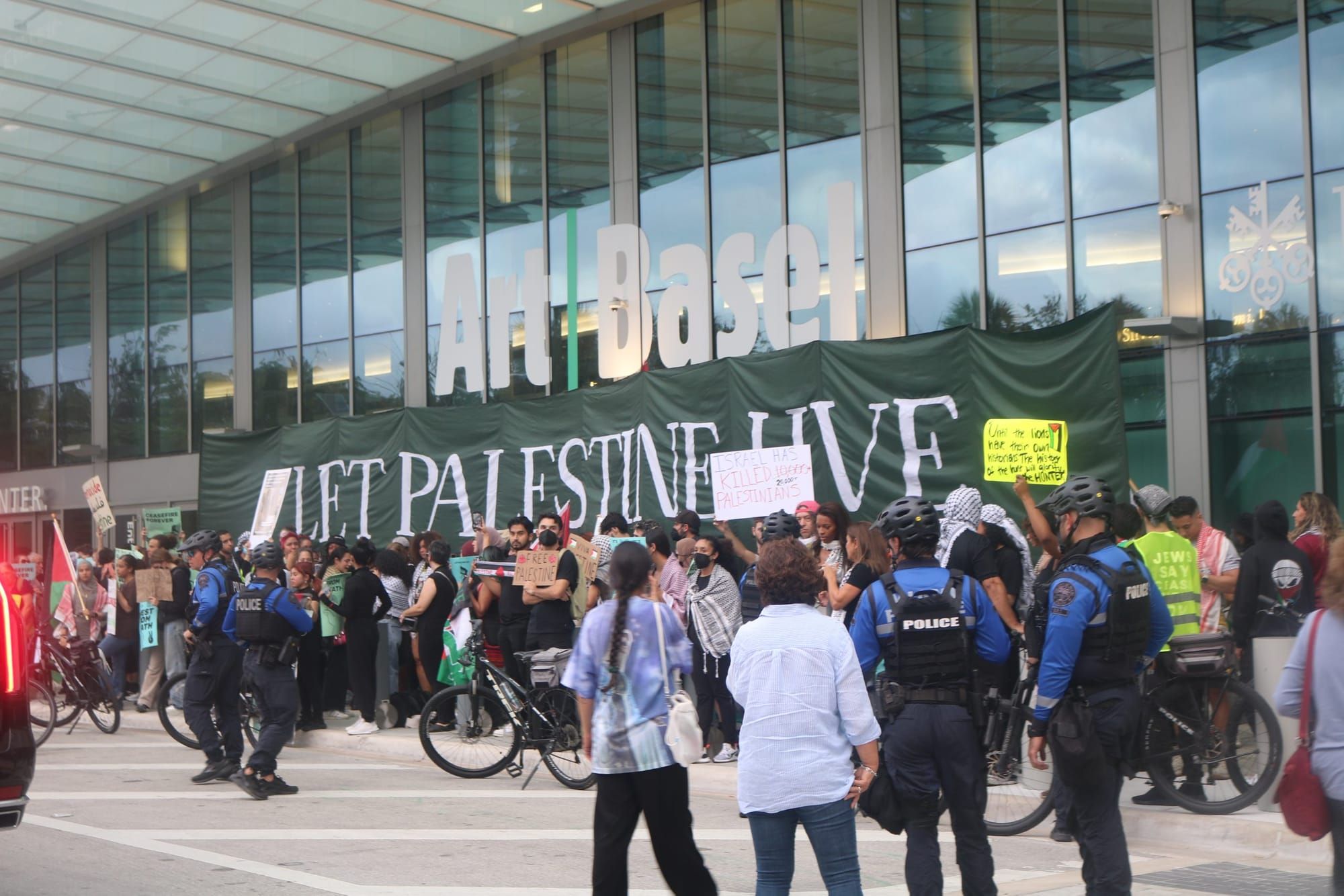 During the annual International Art Week, Miami Artists for Ceasefire led peaceful protests Dec. 8 and 9 in support of a free