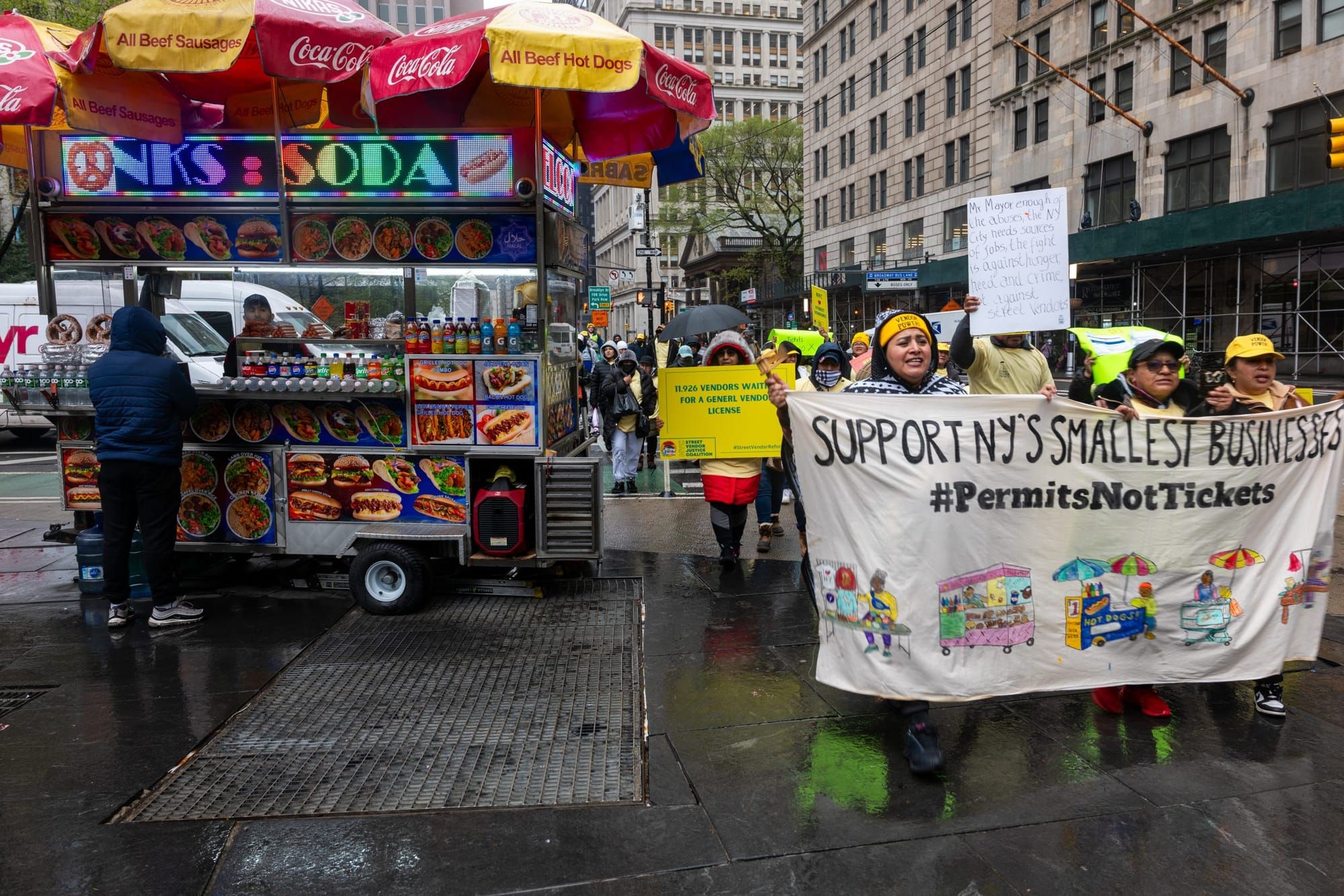 Street vendors and other NYC immigrant workers brace for renewed deportation threats under Trump