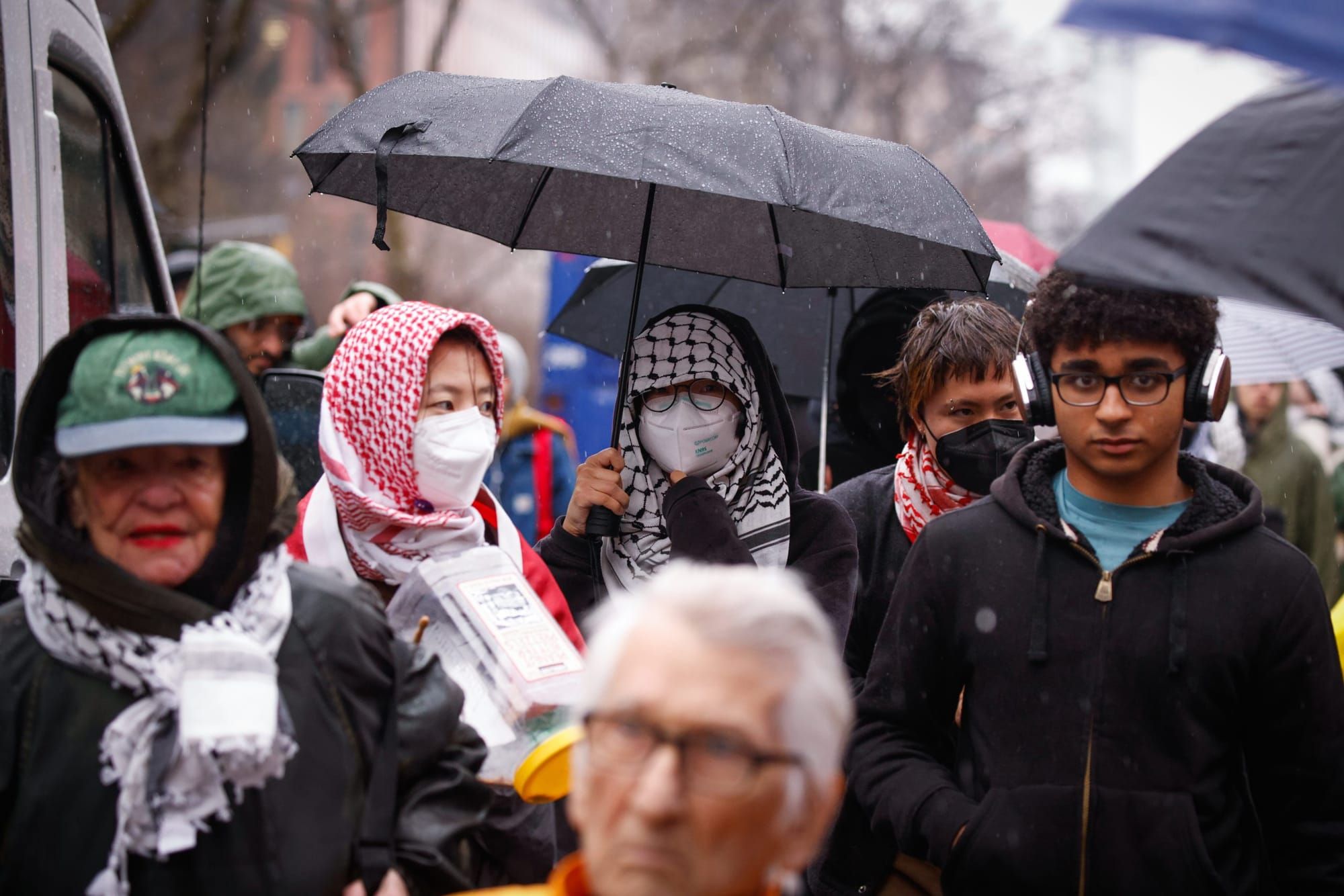 New York proposal against wearing a mask during crimes stigmatizes masking and won’t stop antisemitism, Jewish and health advocates say