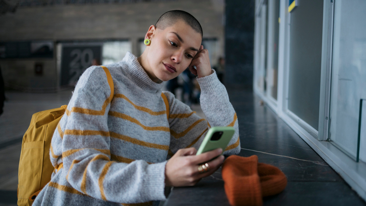 First-of-its-kind LGBTQIA+ hotline in Illinois offers support amid sweeping attacks