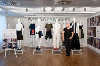 Uniqlo e Saint Martins insieme per dare una seconda chance ai capi invenduti