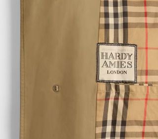 Centosettanta anni di Burberry in una mostra al V&A museum