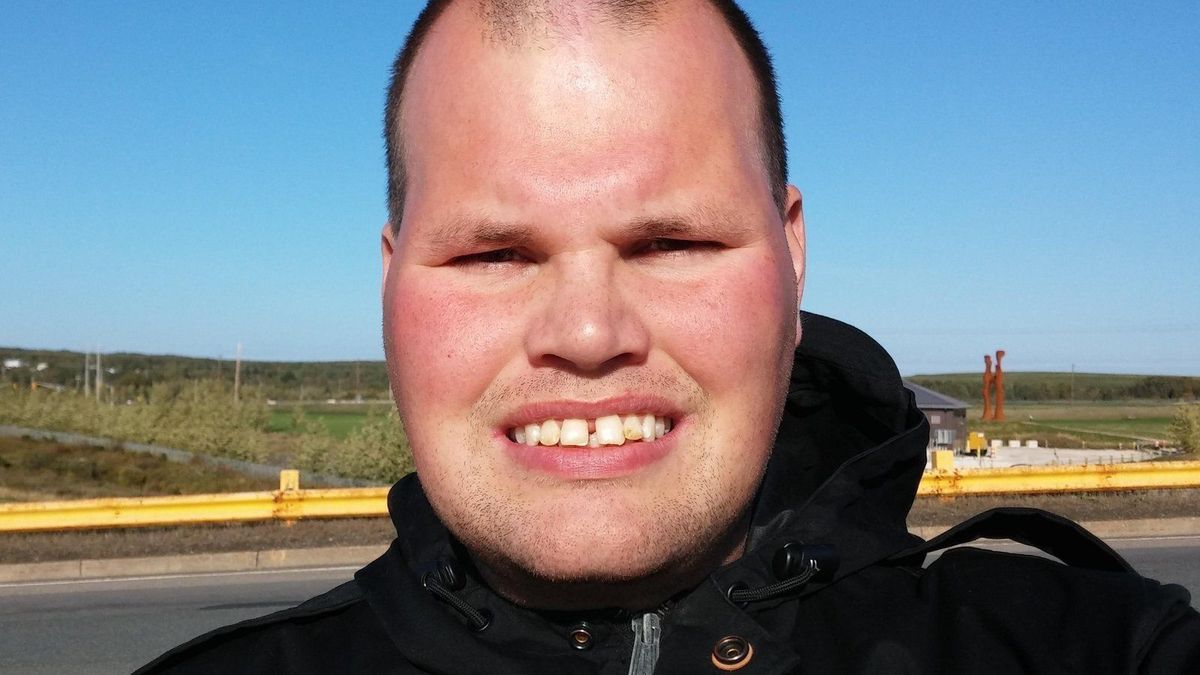 Frankie MacDonald Causes Bitcoin Price To Rise After Shouting "BITCOIN!"