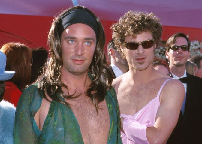 Parker and Stone wearing J-Lo and Gwyneth Paltrow's dresses to the Oscars (2000)