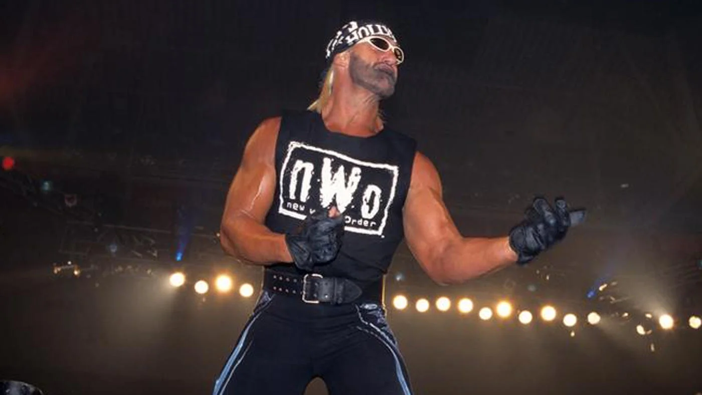 Hollywood Hogan, reconvertido a villano y líder de nWo