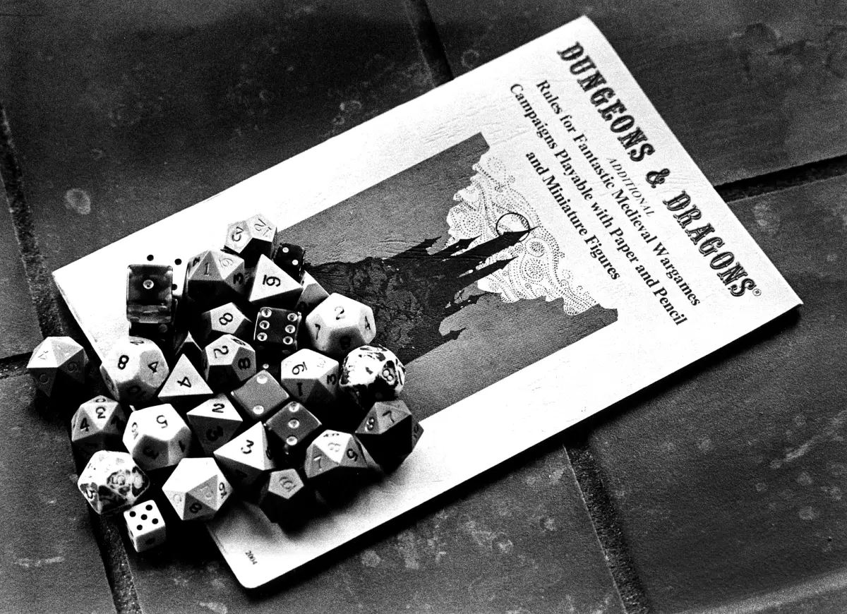 Primer manual de Dungeons & Dragons, 1974.
