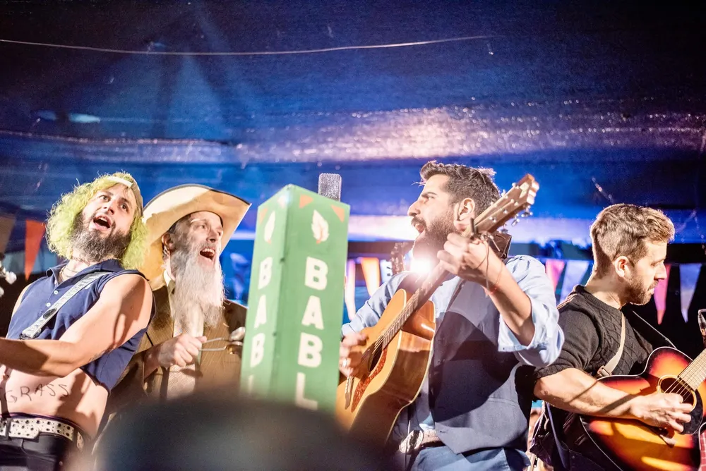 Buenos Aires Bluegrass: Bluish Grass Grows in Parque Avellaneda Too