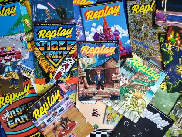 Replay Magazine: Reflections on Video Games and DIY Culture