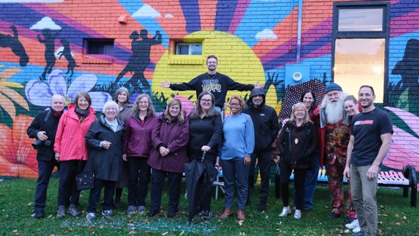 Community shines bright in new Roseville mural