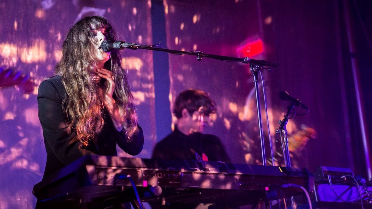 B-Side Me #4: Beach House