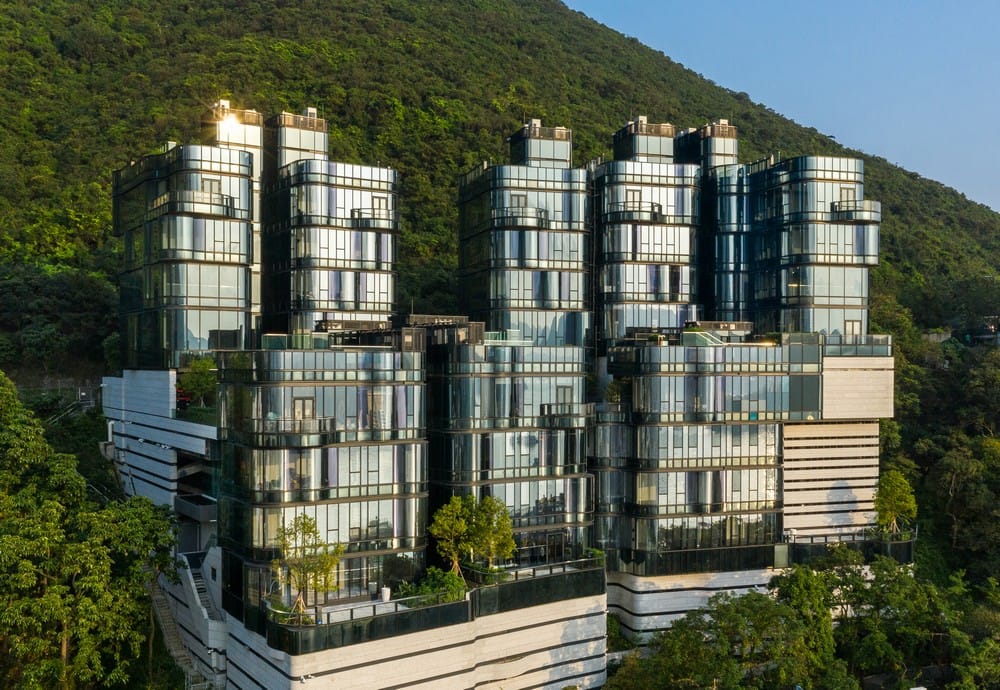 Pulsa Repulse Bay Luxury Residential Tower - e-architect