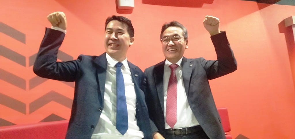 MANEKINEKO, The Real Family Karaoke | Trenz Indonesia