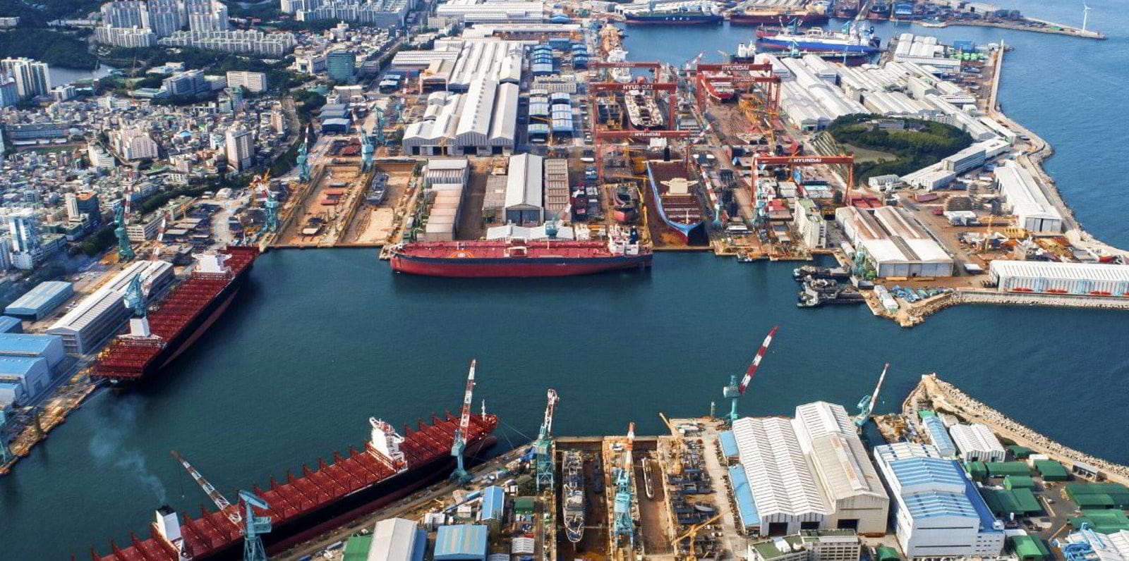 Liner companies swamp Hyundai Mipo for feeder boxships | TradeWinds