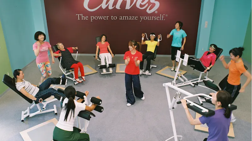 Curves Holdings (7085 JP)