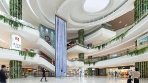 Link REIT (823 HK)