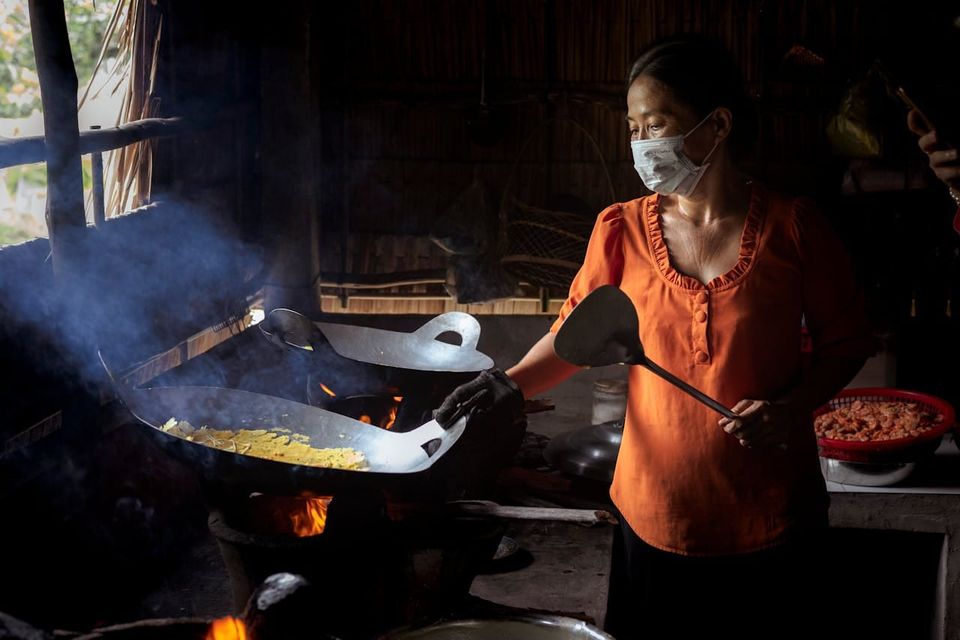 Coal smoke and risk of dying from esophageal and stomach cancer