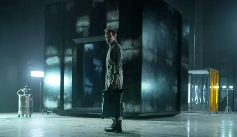 Dark Matter saison 2 vient enfin d’expliquer comment la Box choisit réellement ses mondes