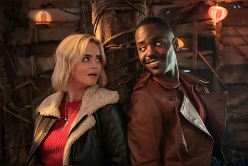 Doctor Who : faut-il vraiment expliquer Billie Piper ? Mark Gatiss propose une solution radicale