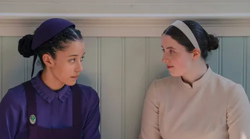 The Testaments saison 2 : Prudence rejoint Gilead et Commander Judd prend de l’importance