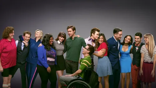 Glee : le projet franchit un cap, Ryan Murphy a terminé un scénario et consulte déjà le casting original