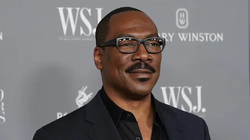 The Chairman : après plus de 40 ans de carrière, Eddie Murphy prépare sa toute première série dramatique live-action