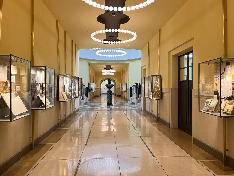 [오주석의 더블유 모먼츠] 루이 로드레가 만드는 샴페인의 미래