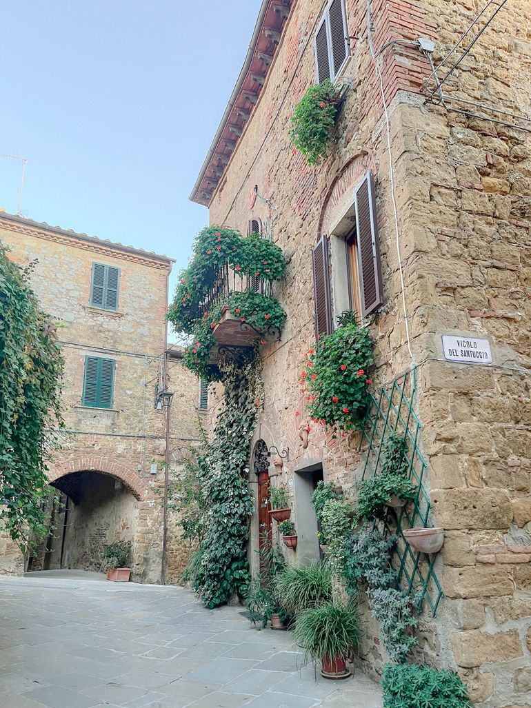 Castelmuzio, Italy: A Quiet Tuscan Village and the Perfect Home Base