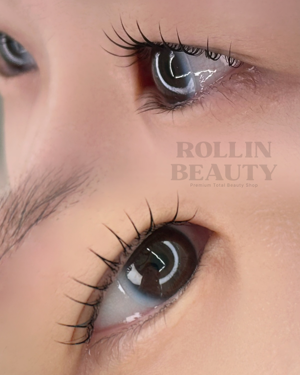 An image of a customer at Rollin Beauty