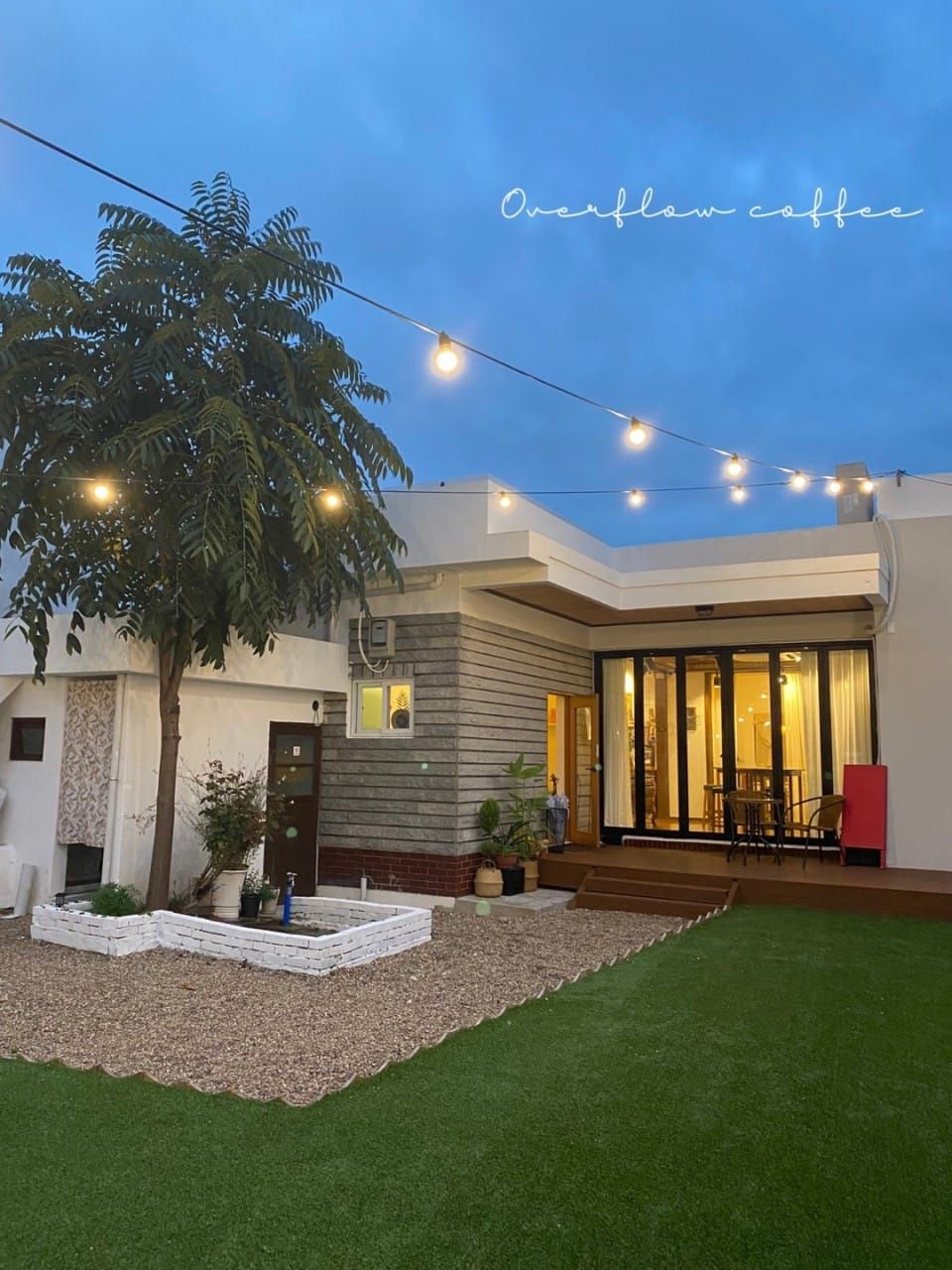 [Cafe Feature] Overflow Café: A Salt Bread Haven in Waegwan