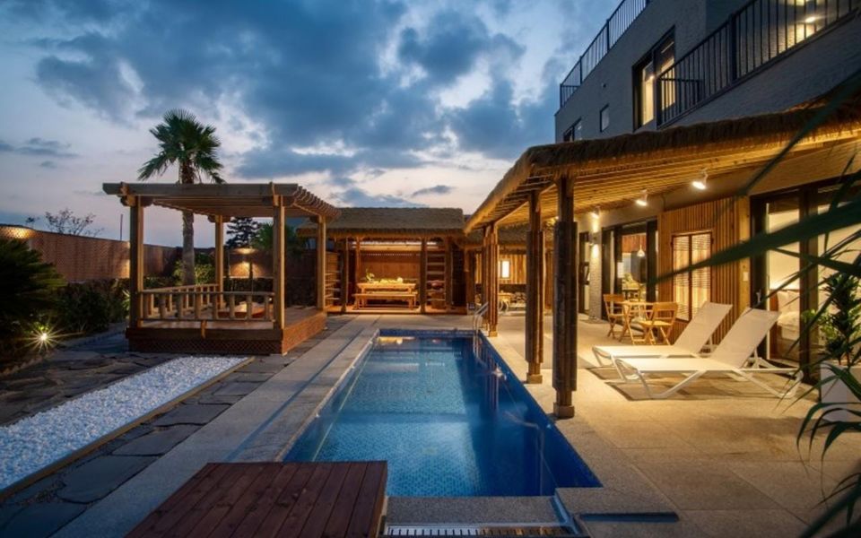 A Perfect 3-Day Jeju Itinerary: Pool Villas, Hidden Cafes, and Scenic Drives