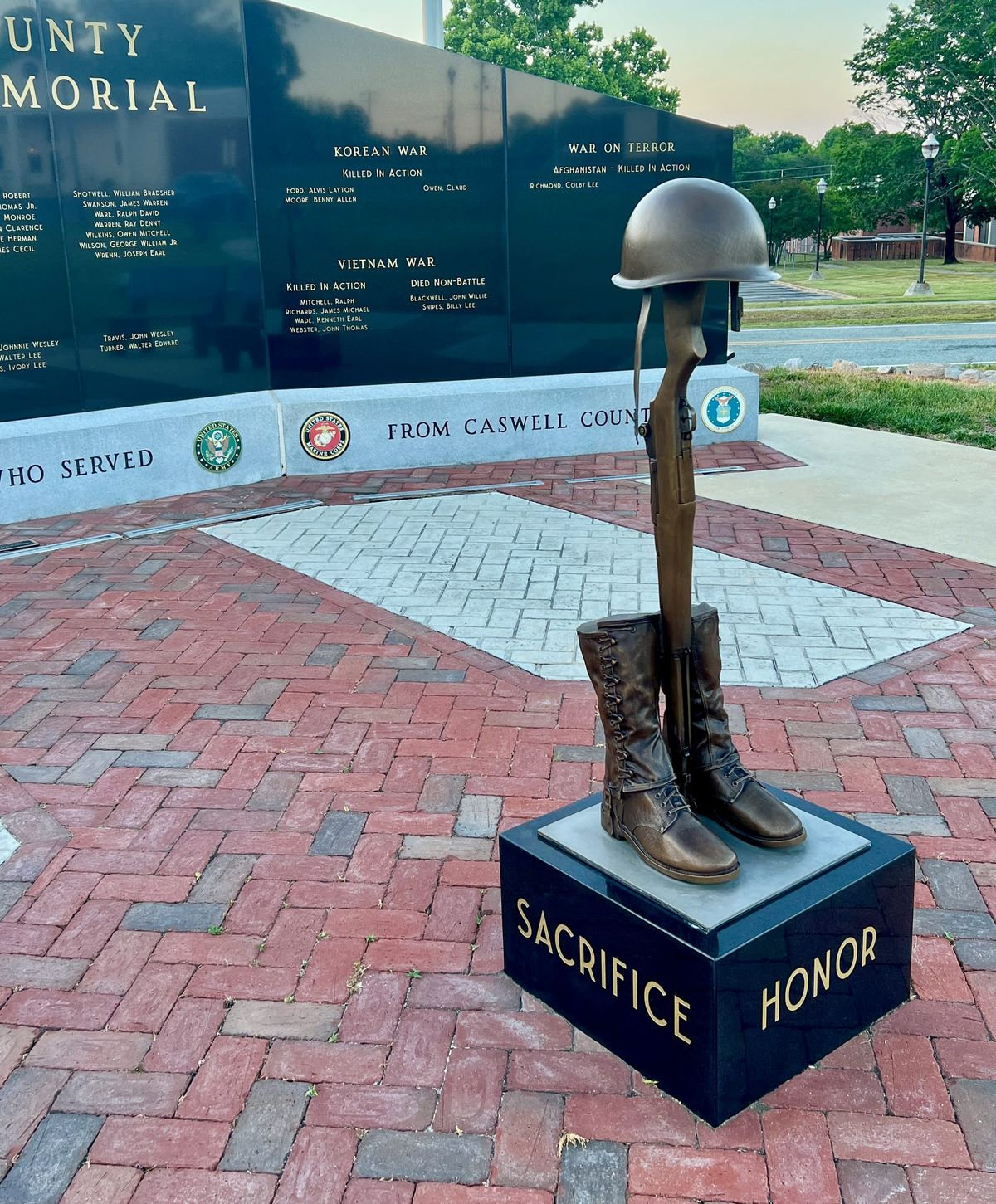 Veterans Hosting Monday's Memorial Day Ceremony