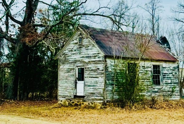 Help Needed to Save One-Room Schoolhouse in Leasburg