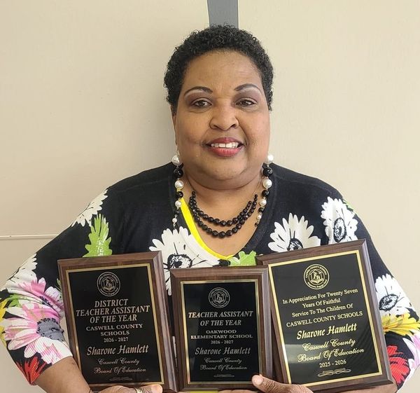 Sharone Hamlett Named Teacher Assistant of the Year