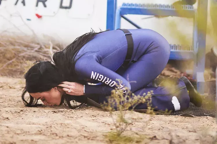 MRJ Freitags-Briefing: Katy Perry fliegt ins All