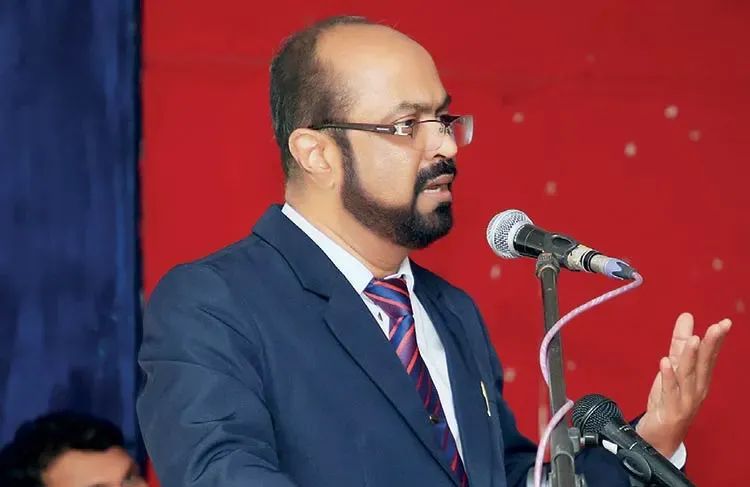 மின்வெட்டை அமுல்படுத்துவது தொடர்பில் தீர்மானம் எடுக்கப்படவில்லை- வலுசக்தி அமைச்சர்!