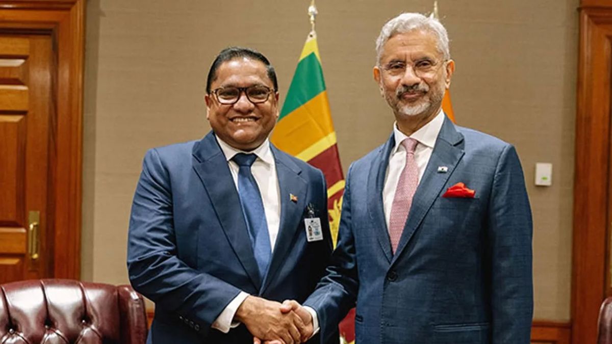 இலங்கை மற்றும் இந்திய வெளியுறவு அமைச்சர்களுக்கு இடையே விசேட கலந்துரையாடல்!