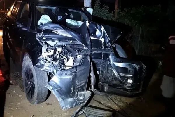 NPP நாடாளுமன்ற உறுப்பினர் சென்ற கார் மதில் ஒன்றில் மோதி விபத்து!