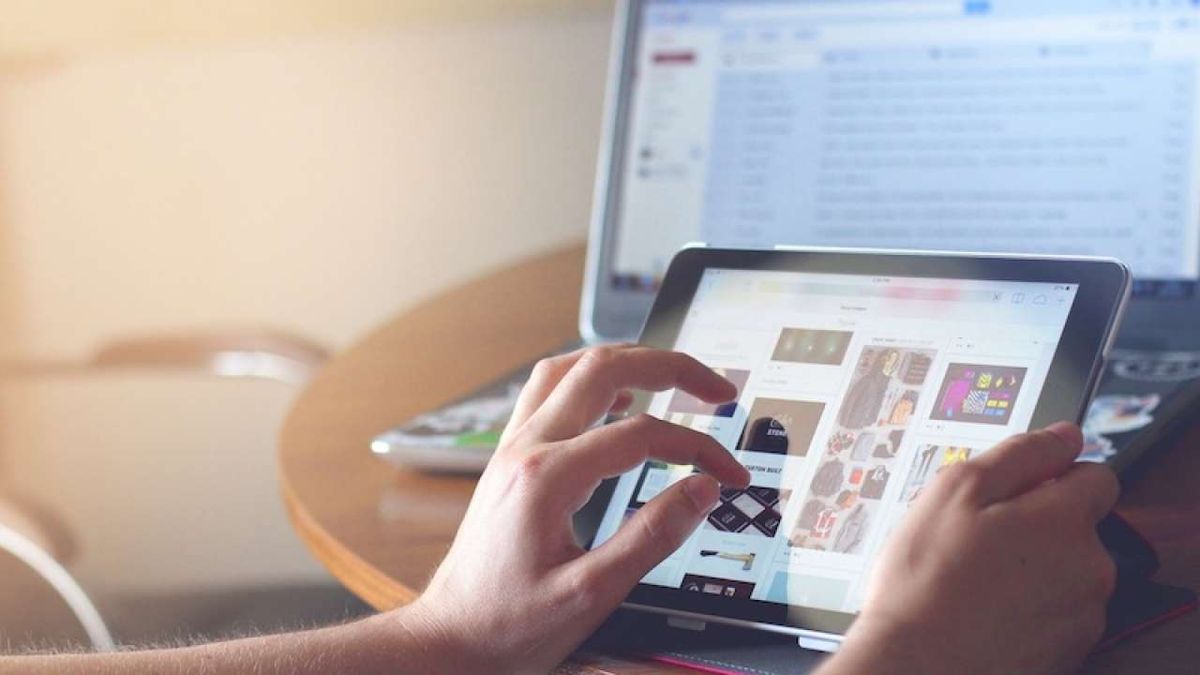 10 steps to becoming a social media influencer