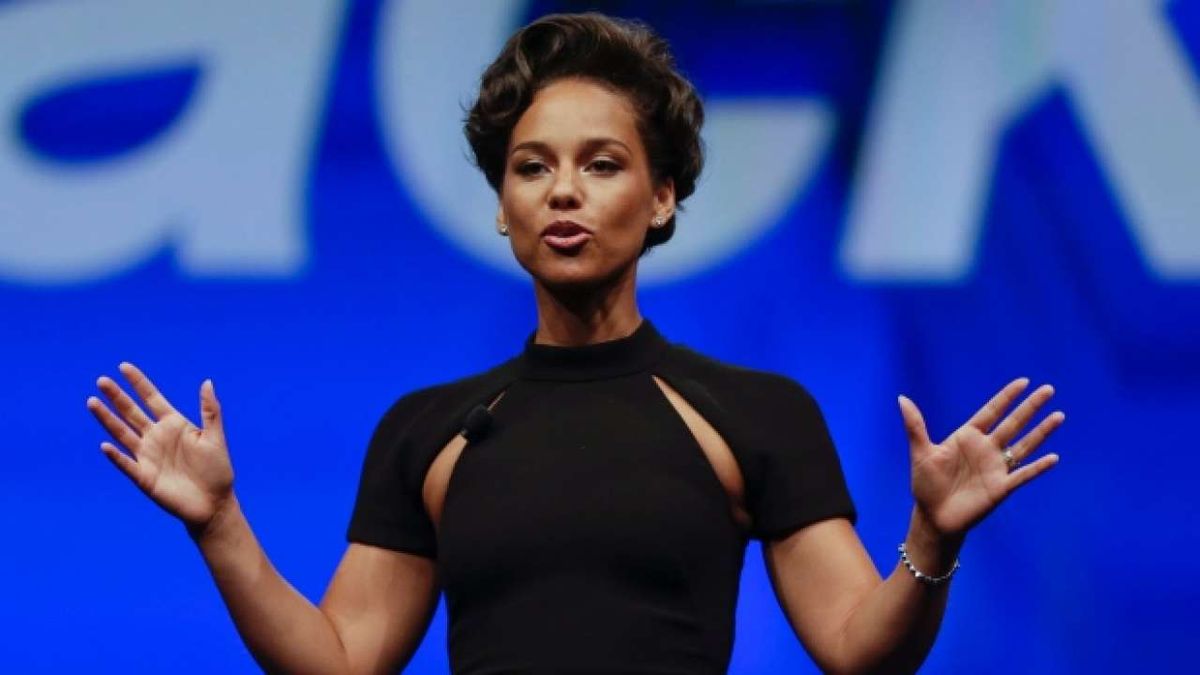 This Girl Has Been Fired: Alicia Keys Out As Global Creative Director at BlackBerry
