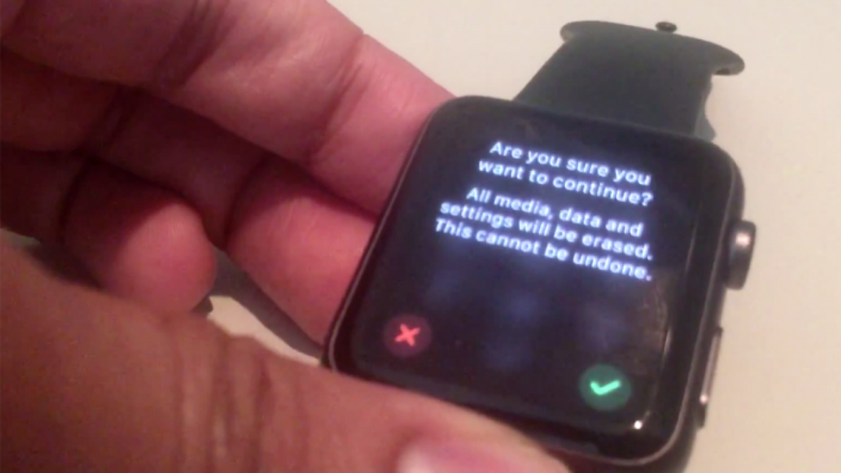 Problem: Apple Watch Has Huge Security Flaw