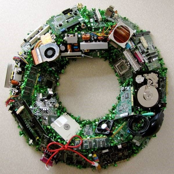 7 Thoughtful Tech Gift Ideas for the Holiday Season