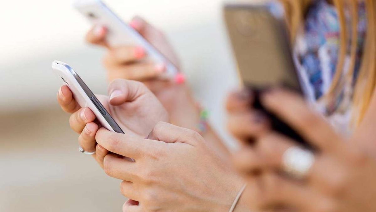 Smartphone addiction isn't real, can we please stop this already