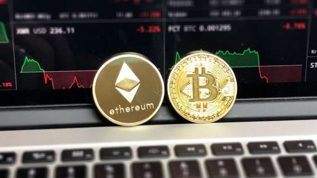 How does a cryptocurrency exchange work?