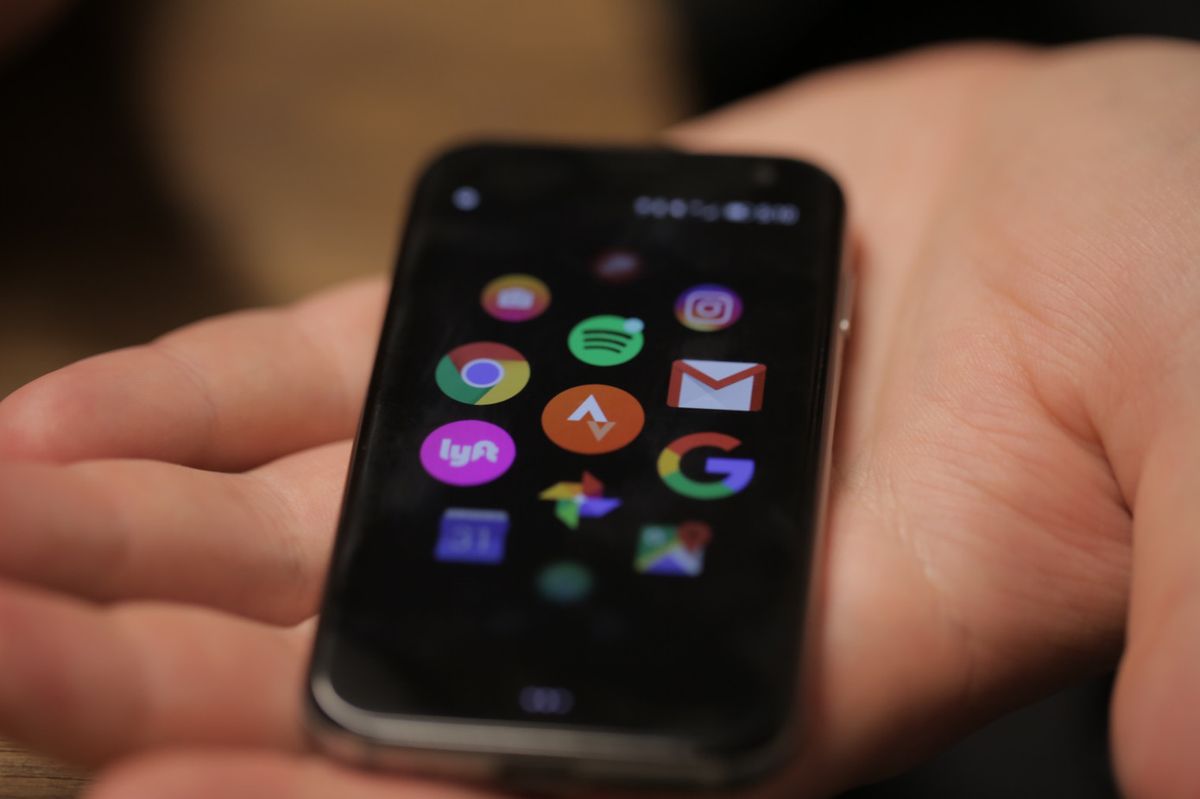Palm's new ultra-mobile smartphone will fail miserably
