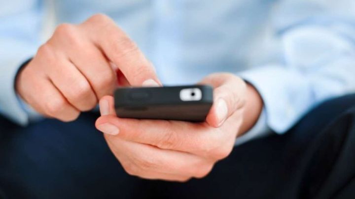 25% of People Store Intimate Images on Mobile Device