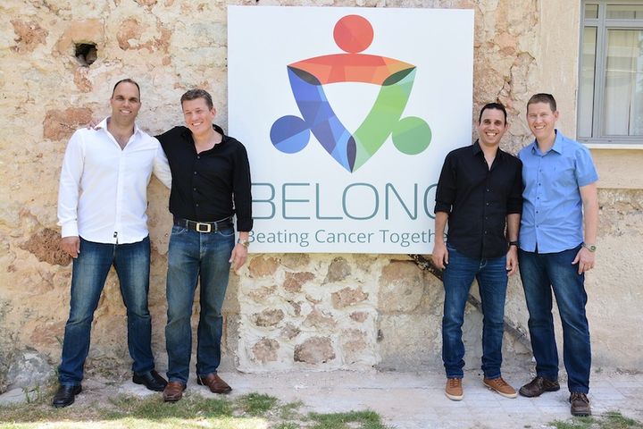 Do men and women fight cancer differently? One online platform shows that they might.