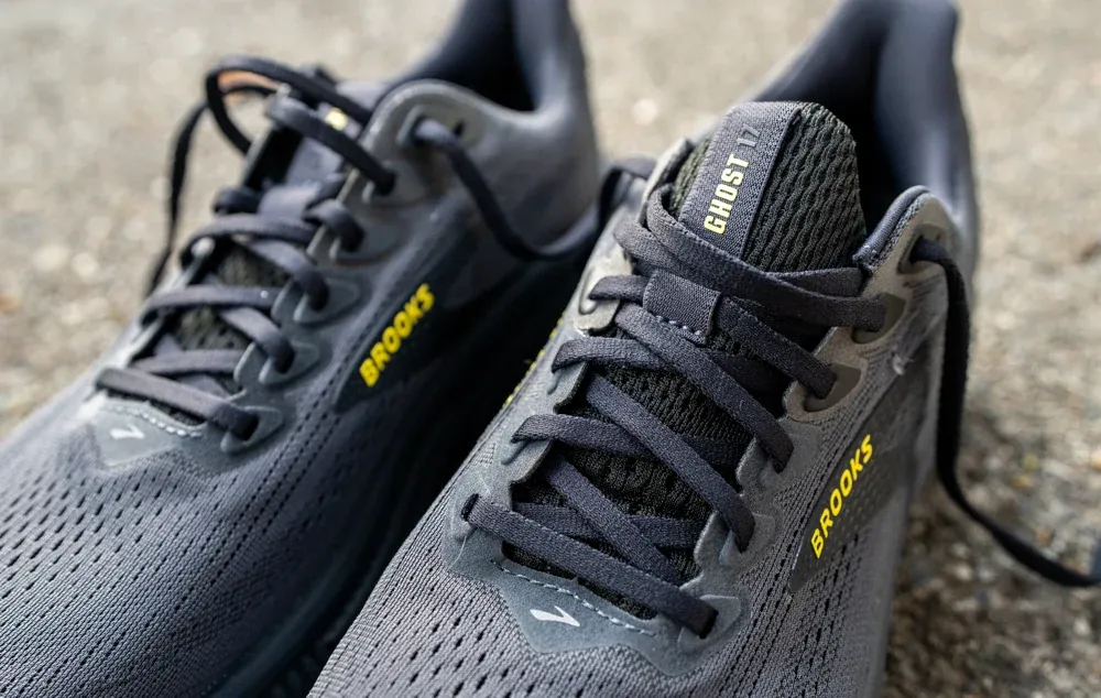 Brooks Ghost 17 upper design